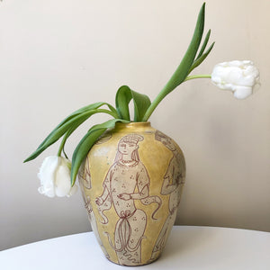 ON HOLD Vas / Lockurna i keramik av Elsi Bourelius  40-tal