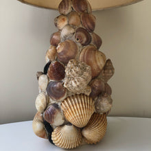 Load image into Gallery viewer, Snäcklampa Vintagelampa