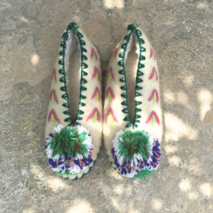 Grekiska Pom Pom Tofflor - Stl: 35