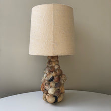 Load image into Gallery viewer, Snäcklampa Vintagelampa