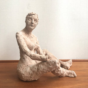 Skulptur Sittande Kvinna