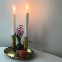 Load image into Gallery viewer, Stor Ljusplåt / Ljusstake 1700-tal, Mässing
