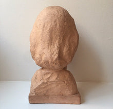 Load image into Gallery viewer, Skulptur Byst Kvinna i Keramik