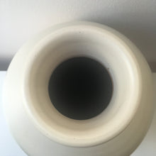 Load image into Gallery viewer, Stor urna golvvas Upsala Ekeby Ingrid Atterberg
