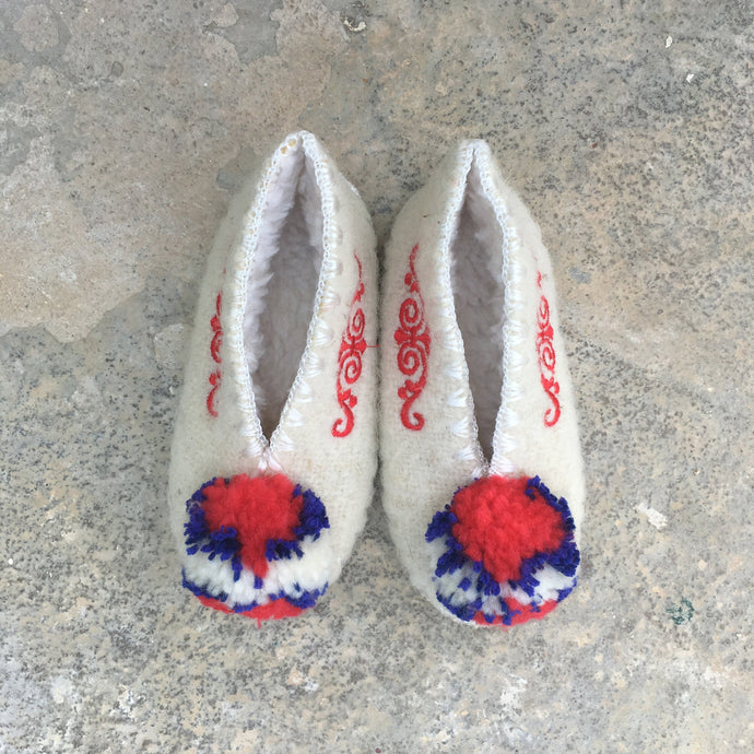 Grekiska Pom Pom Tofflor - Stl: 27