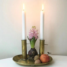 Load image into Gallery viewer, Stor Ljusplåt / Ljusstake 1700-tal, Mässing