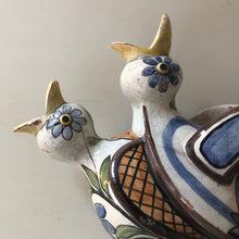 Load image into Gallery viewer, Grekisk Antik Fågelvas / Skulptur i Keramik