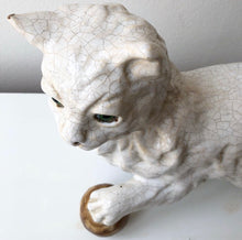 Load image into Gallery viewer, Fransk Jättekatt Skulptur från Normandy / Bavent 20-tal