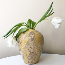Load image into Gallery viewer, ON HOLD Vas / Lockurna i keramik av Elsi Bourelius  40-tal