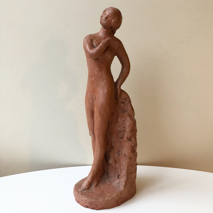 Spansk Skulptur Kvinna i Keramik