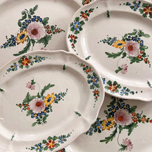 Load image into Gallery viewer, Italienska Fat med Blommor i keramik